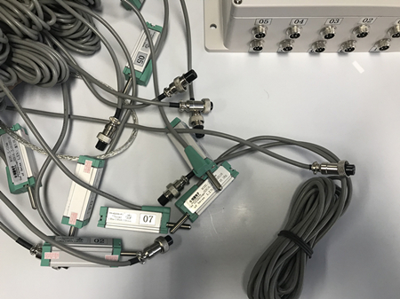 ��ͨ��λ�Ɣ����ɼ�ϵ�y