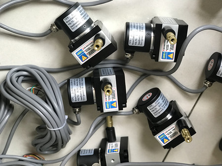 �x��ֱ��λ�Ƃ�����ע�������