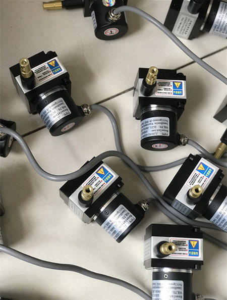 �x��ֱ��λ�Ƃ�����ע�������